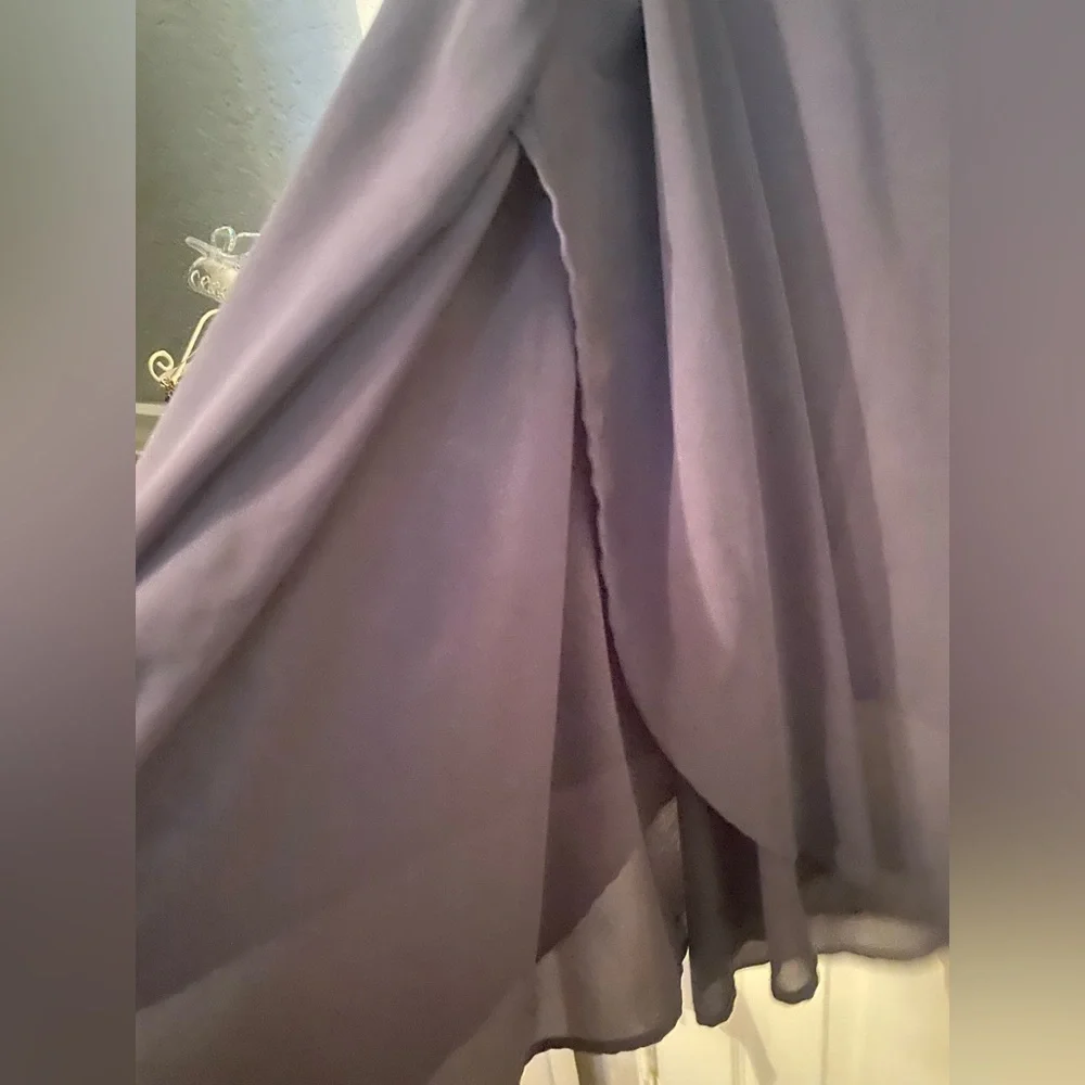 Torrid grey edgy sleeveless strappy chiffon cami size 1X - Picture 4 of 6